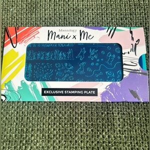 Maniology subscription exclusive nail plate- dog themed